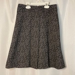 ❗️MOVING SALE❗️ The Limited A-Line Pleated Skirt Black and White Size 0P